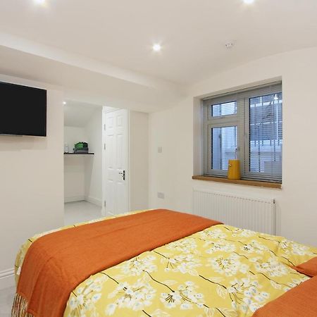 Splendid Flat In Kensington Olympia Apartment ลอนดอน ภายนอก รูปภาพ