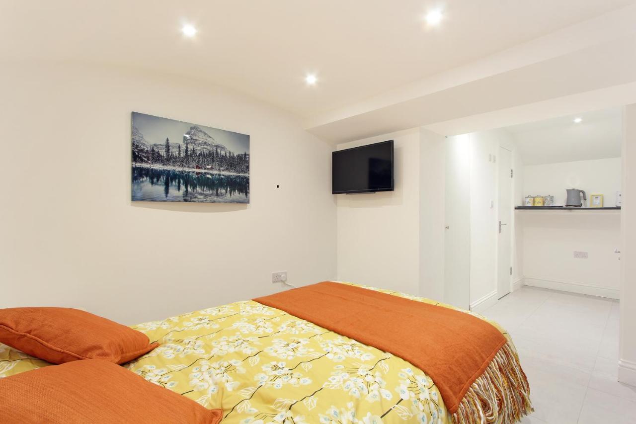 Splendid Flat In Kensington Olympia Apartment ลอนดอน ภายนอก รูปภาพ