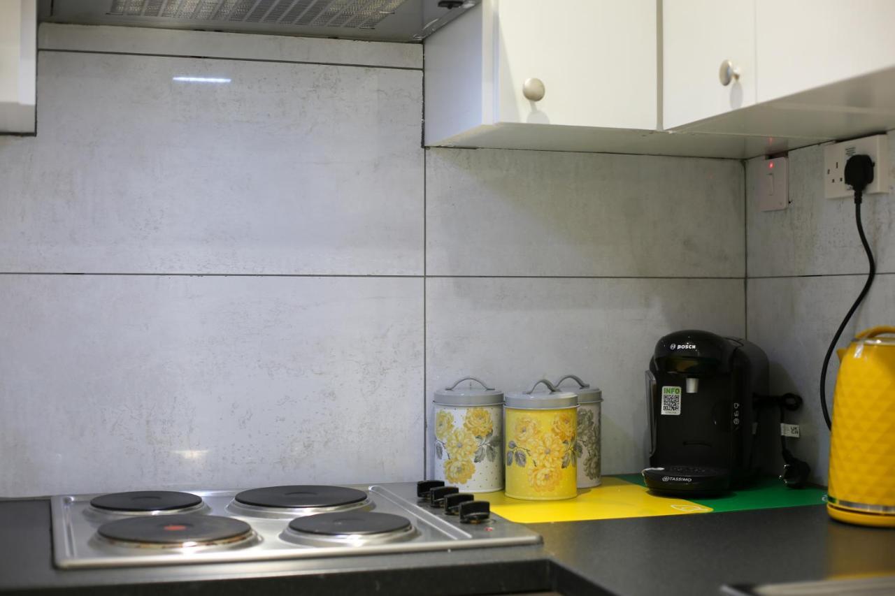 Splendid Flat In Kensington Olympia Apartment ลอนดอน ภายนอก รูปภาพ